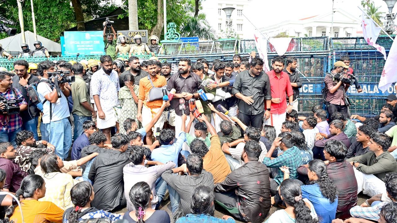 SFI protest march trivandrum against police brutality.jpg