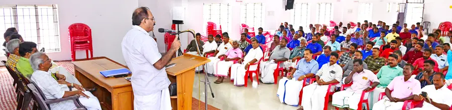 ഹെഡ്ലോഡ് ആൻഡ് ജനറൽ വർക്കേഴ്സ് യൂണിയൻ ജില്ലാ പ്രവർത്തക കൺവെൻഷൻ സിഐടിയു ജില്ലാ സെക്രട്ടറി എം ഹംസ ഉദ്ഘാടനം ചെയ്യുന്നു