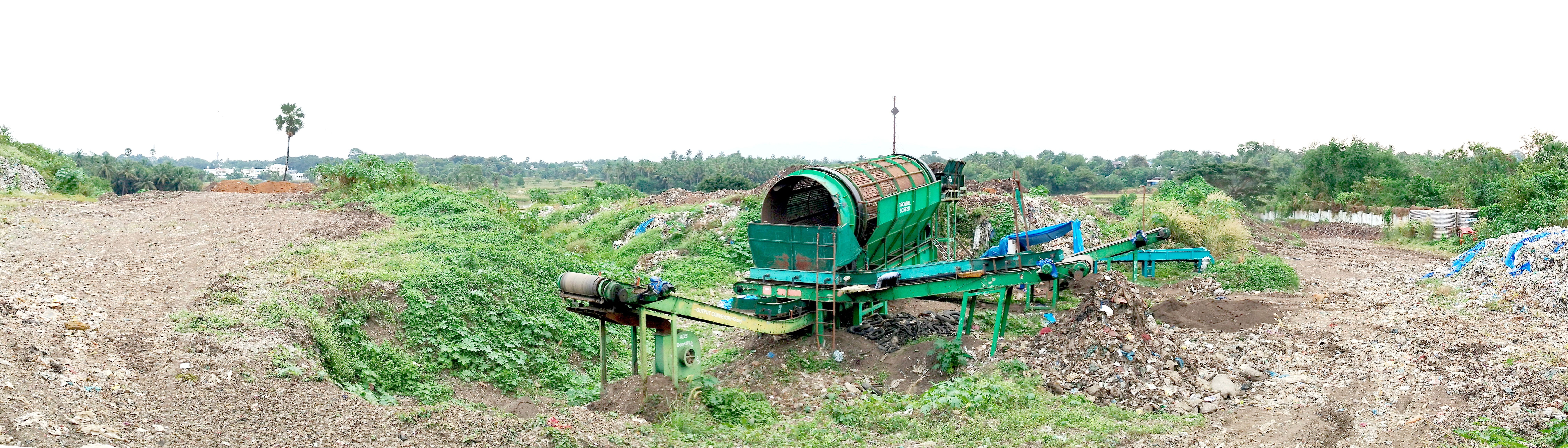 മാലിന്യം ഒഴിഞ്ഞ കൂട്ടുപാത ട്രഞ്ചിങ് ഗ്രൗണ്ട്                      								                        ഫോട്ടോ : ശരത് കൽപ്പാത്തി