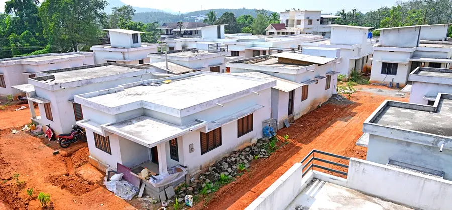 വിളയൂർ പഞ്ചായത്തിലെ ഓടുപാറ ലക്ഷംവീട് ഉന്നതിയിൽ ലൈഫ് പദ്ധതിയിൽ നിർമാണം പൂർത്തിയാവുന്ന വീടുകൾ