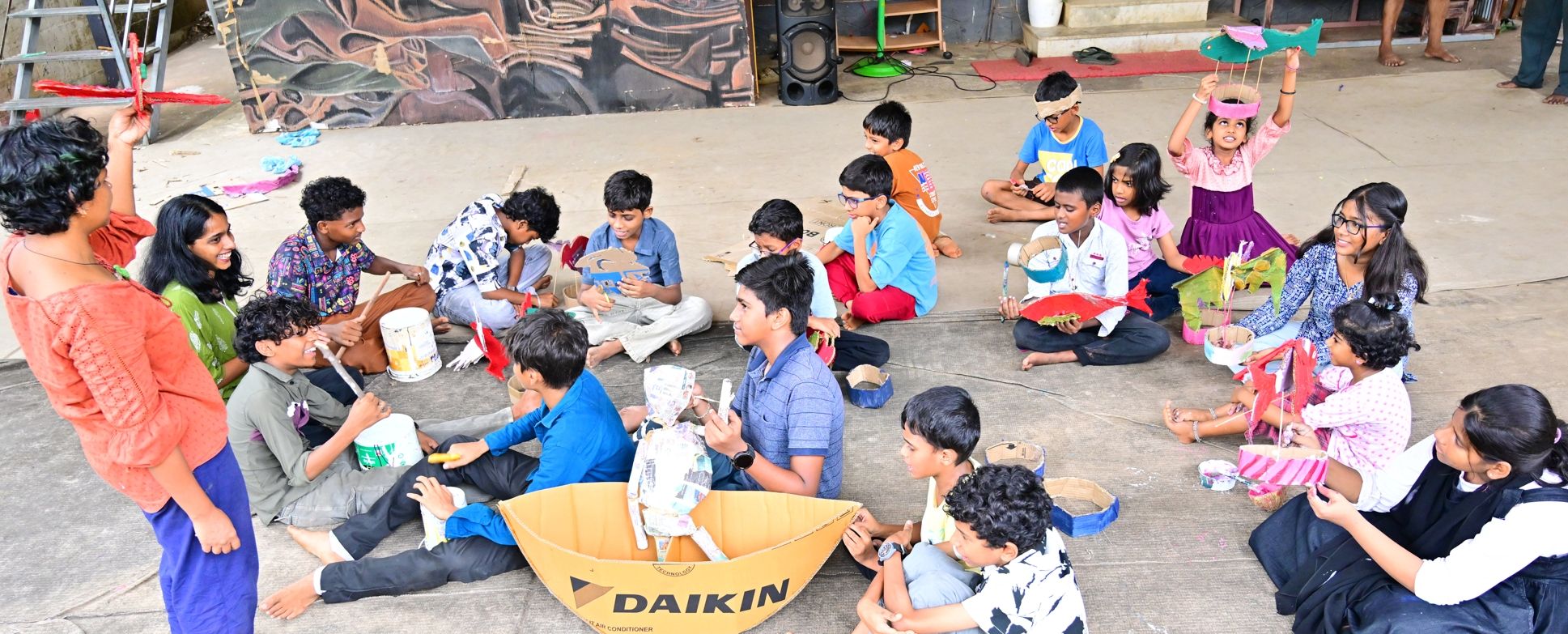 പുതുപ്പരിയാരത്തെ മിന്നാടം കുട്ടികളുടെ നാടകകളരി