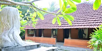 തസ്രാക്കിലെ ഒ വി വിജയൻ സ്മാരകത്തിലെ ഞാറ്റുപുര 