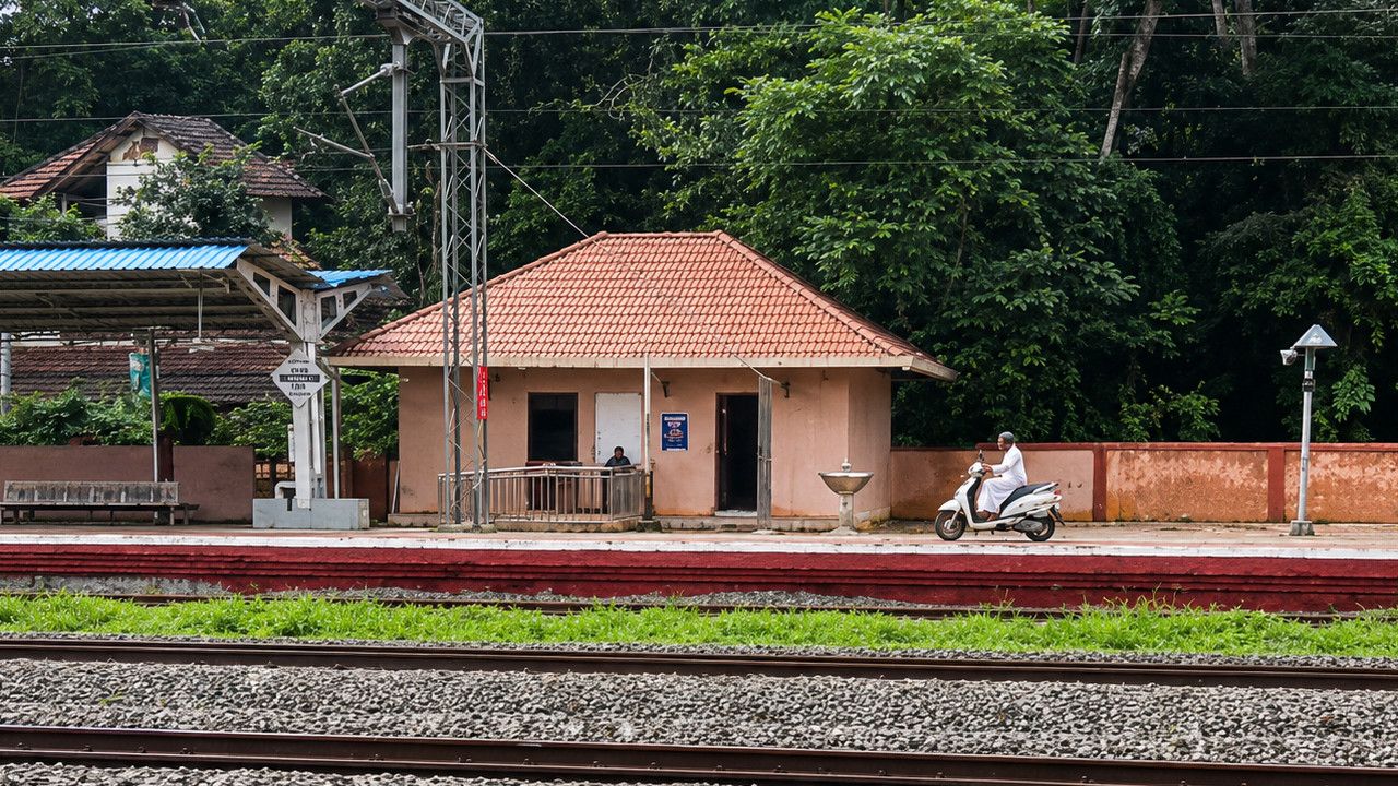 Scooter driven on railway platform.jpg