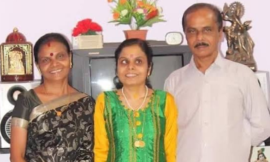 vijayalakshmi family