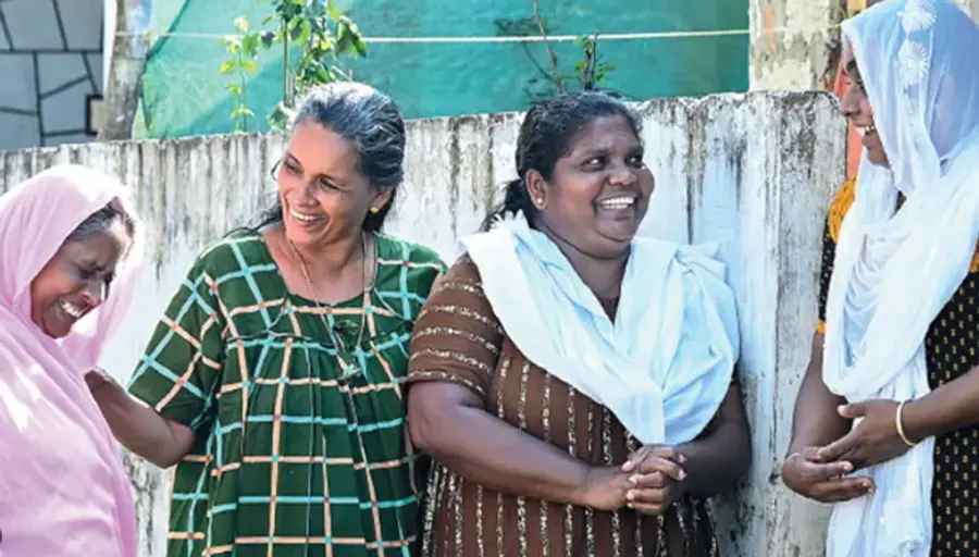 എൽഡിഎഫ്‌ സർക്കാരിന്റെ സ്‌ത്രീസുരക്ഷാ പദ്ധതിയെ ആഹ്ലാദത്തോടെ വരവേൽക്കുകയാണ്‌ സ്‌ത്രീകൾ. 