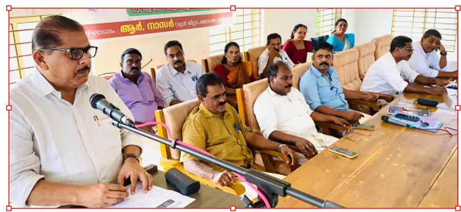 കേരള സംസ്ഥാന വ്യാപാരി വ്യവസായി സമിതി ജില്ലാ സമ്മേളനത്തിന്റെ സ്വാഗതസംഘം രൂപീകരണം
ജില്ലാ രക്ഷാധികാരി ആർ നാസർ ഉദ്ഘാടനംചെയ്യുന്നു