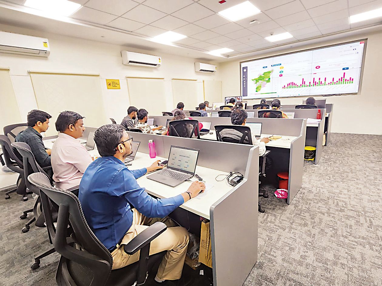 തമിഴ്‌നാട്ടിലെ സ്‌കൂളുകളിൽ കെൽട്രോൺ സ്ഥാപിച്ച ഹൈടെക്‌ ഐടി ലാബുകളുടെ പ്രവർത്തനം ഏകോപിപ്പിക്കുന്ന കമാൻഡ്‌ ആൻഡ്‌ കൺട്രോൾ സെന്റർ