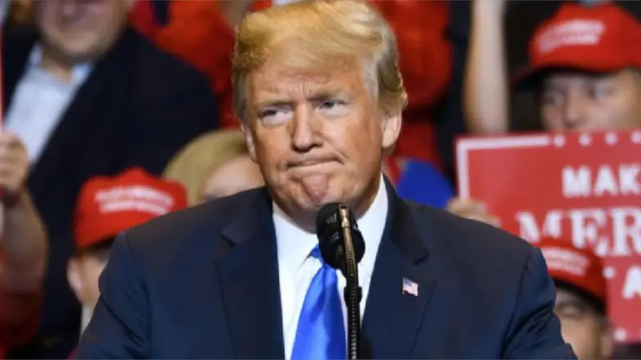 DONALD TRUMP