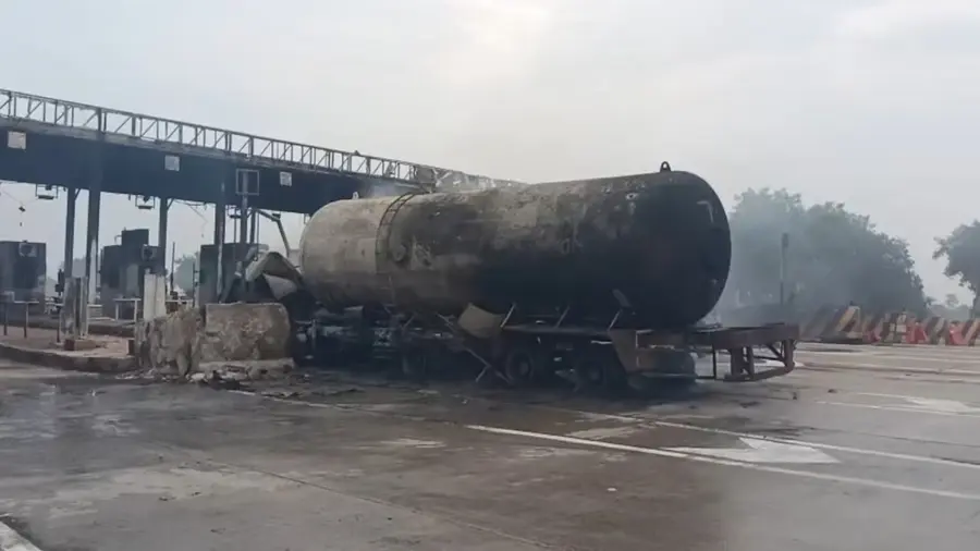 Tanker Lorry.jpg