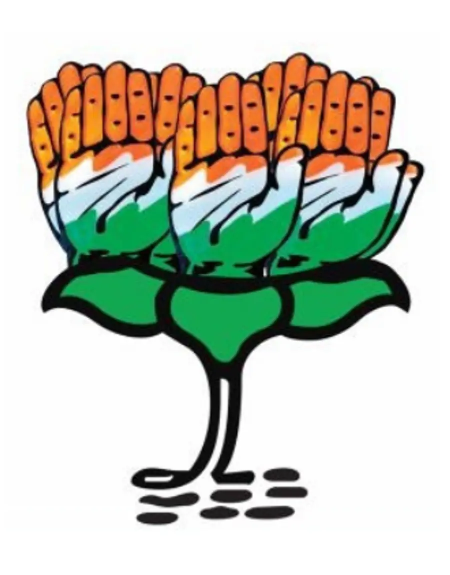 കോൺഗ്രസ് നേതാവ് ബിജെപി ബൂത്തിൽ