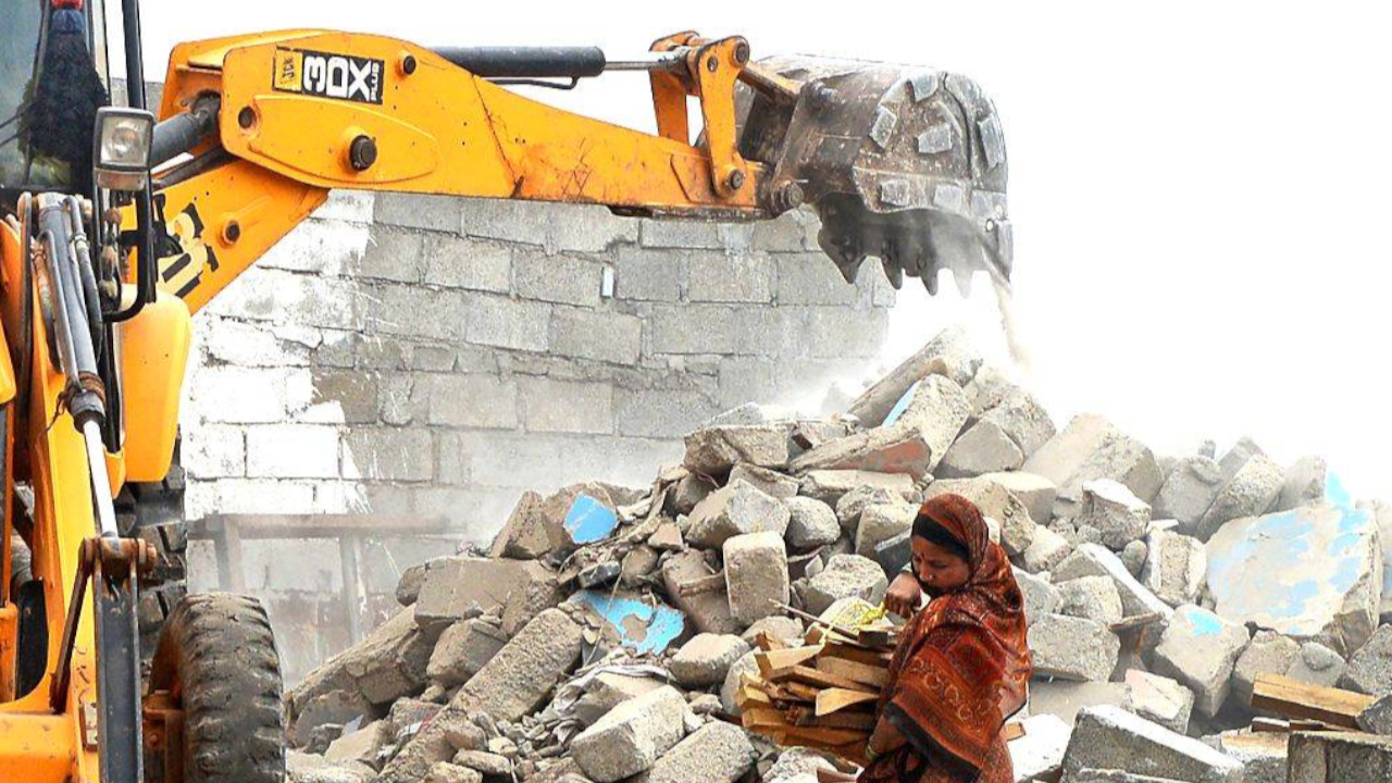 Thanisandra Bull dozer Raj