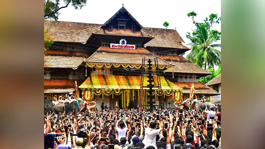 Thrissur Pooram.jpg