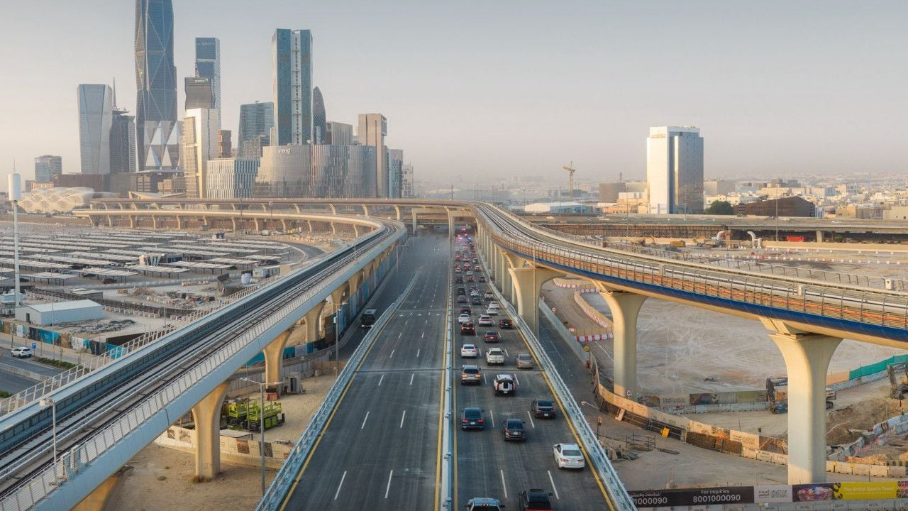 Thumama Road Bridge.jpg