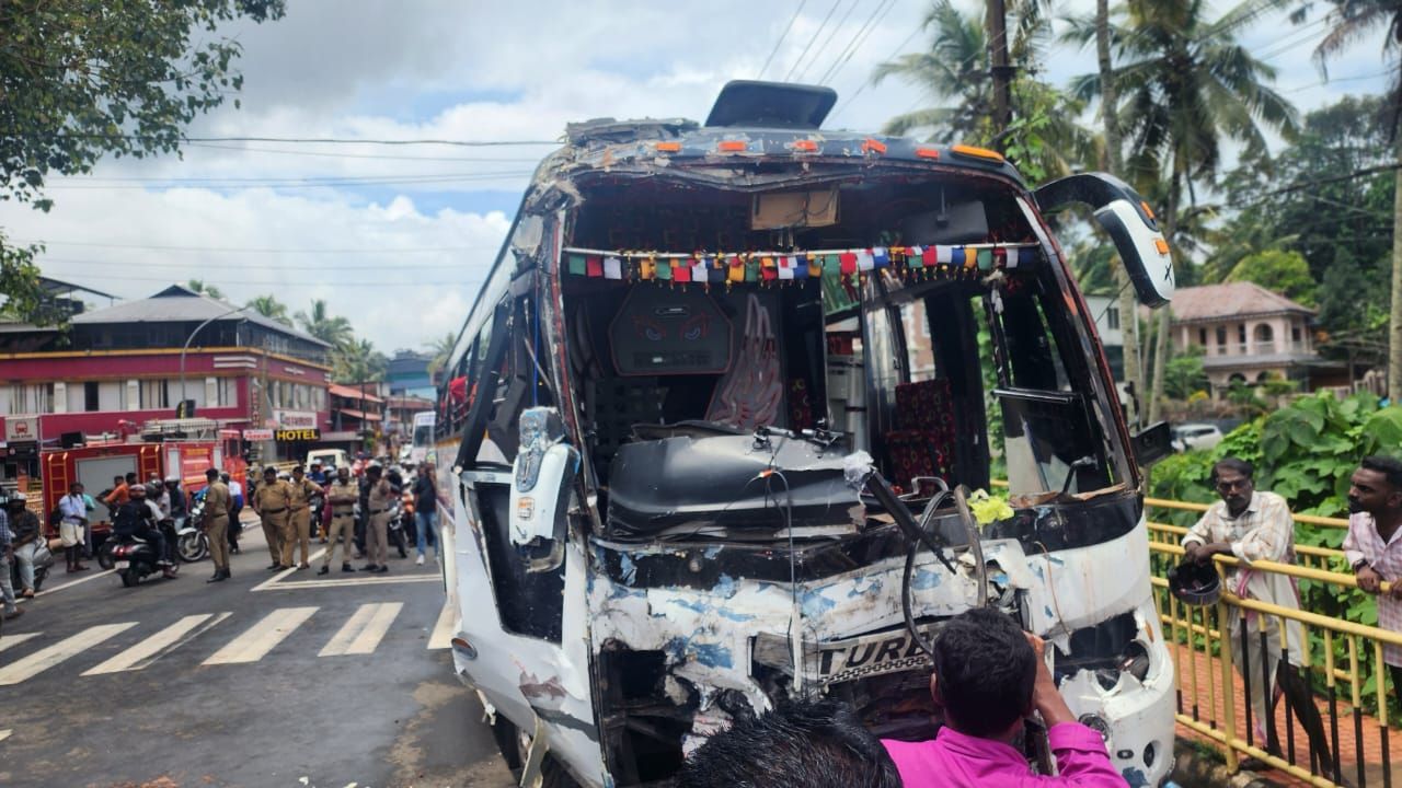 Tourist bus and KSRTC collided 