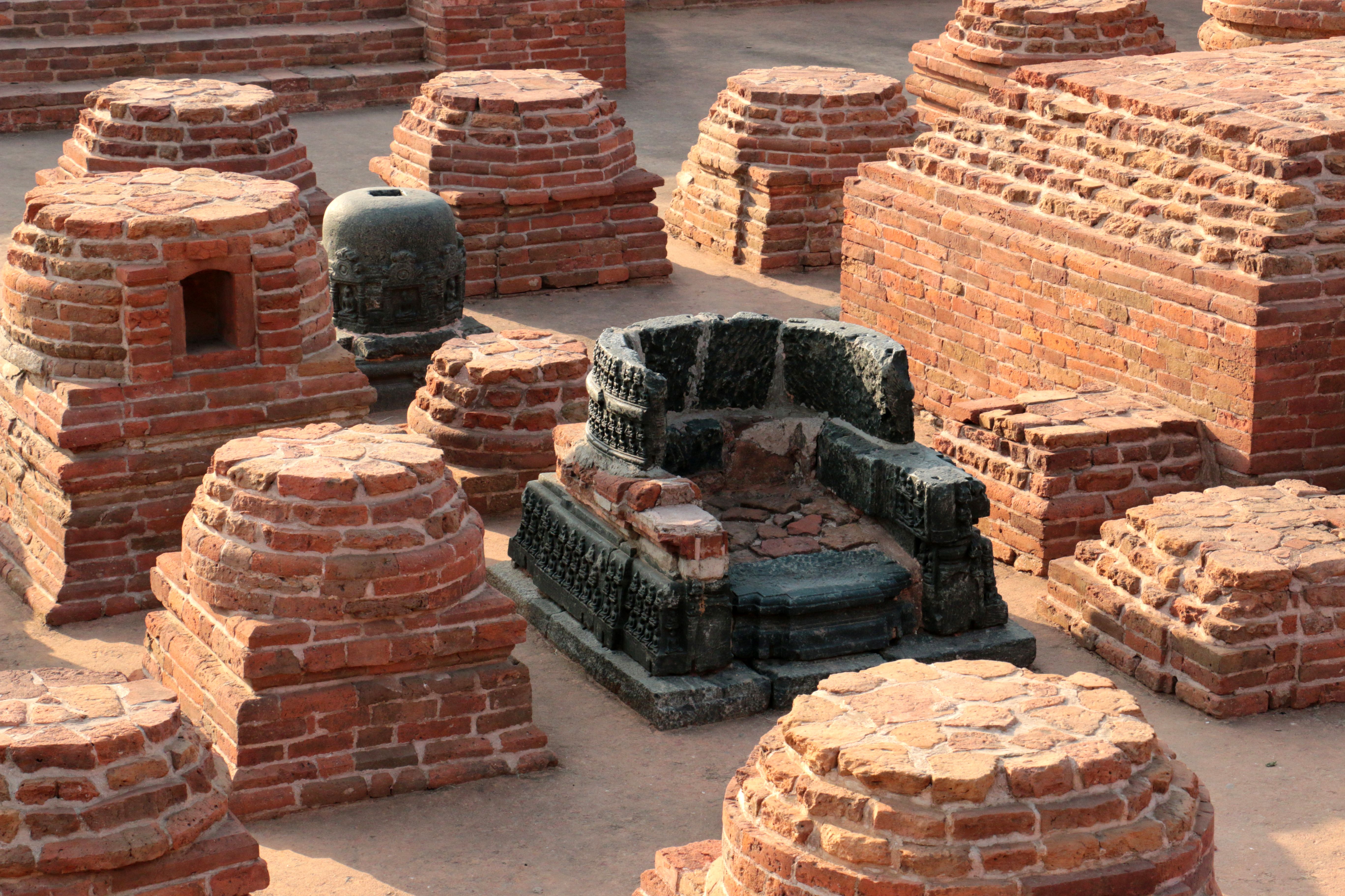 നളന്ദ മഹാവിഹാരയുടെ അവശിഷ്‌ടങ്ങൾ