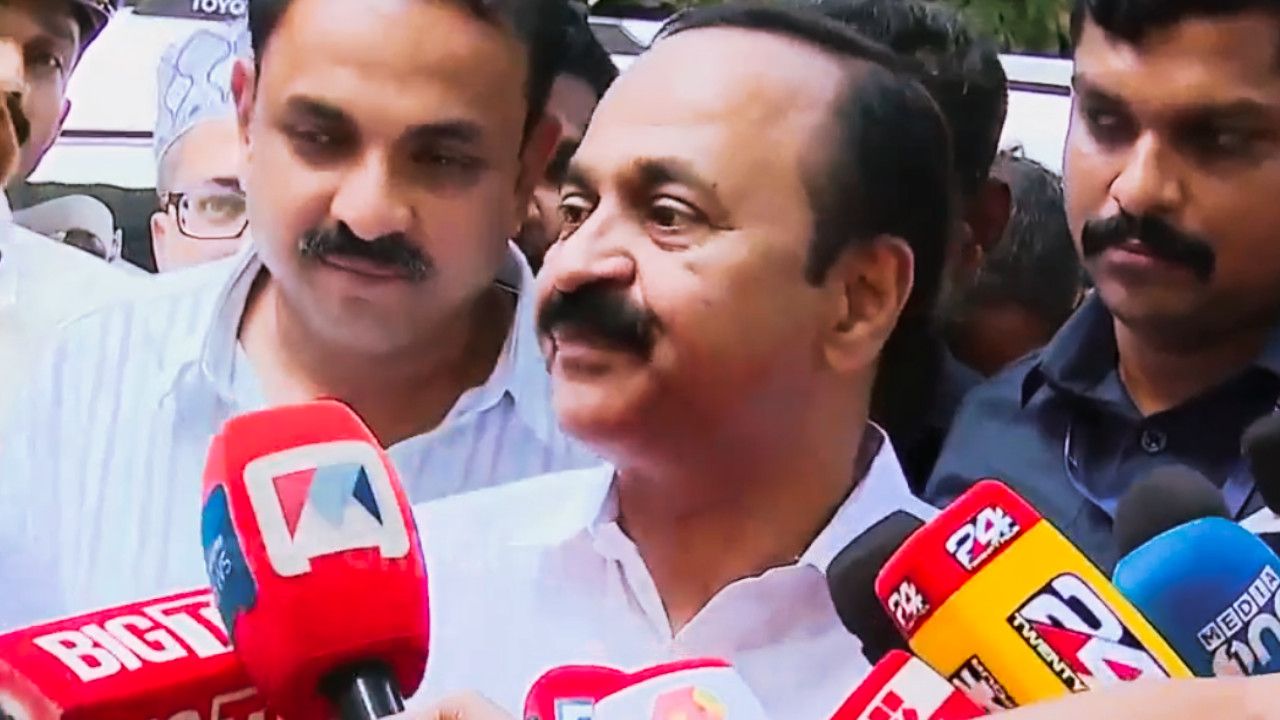 VD Satheesan media.jpg