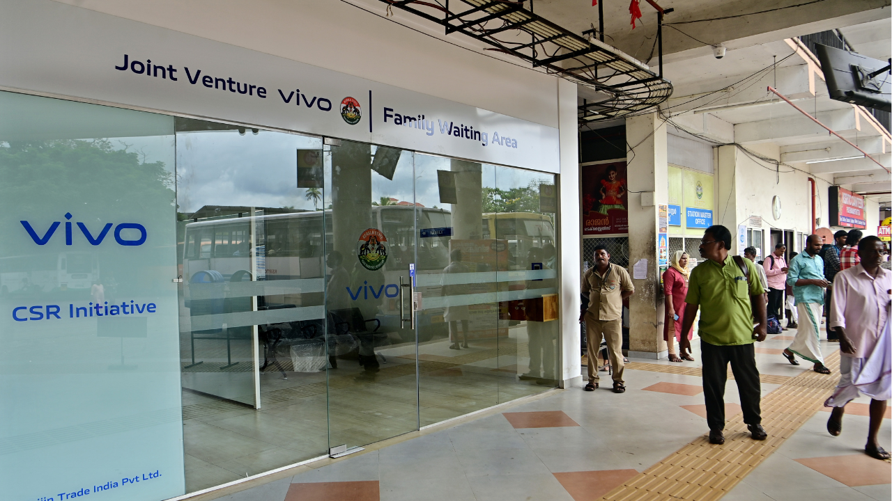 VIVO-KSRTC Pathanamthitta