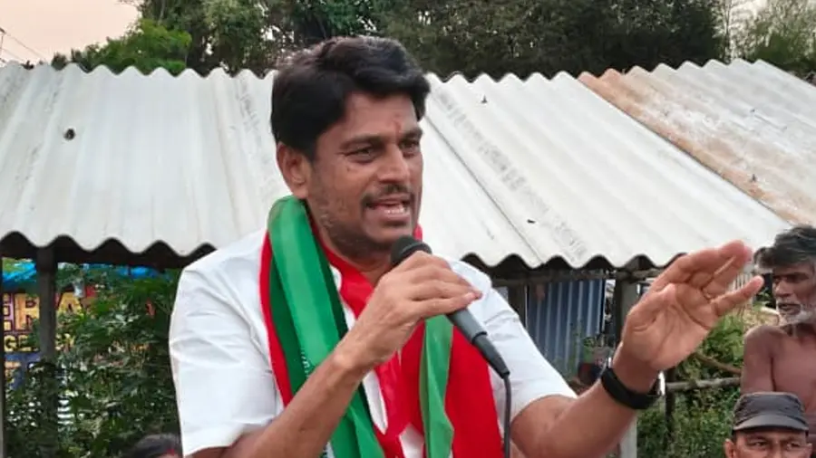 V Murukadas.jpg