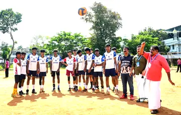 സംസ്ഥാന ജൂനിയർ വോളിബോൾ ചാമ്പ്യൻഷിപ്പ് മതിലകത്ത്
കെ കെ വത്സരാജ് എംഎൽഎ ഉദ്ഘാടനം ചെയ്യുന്നു