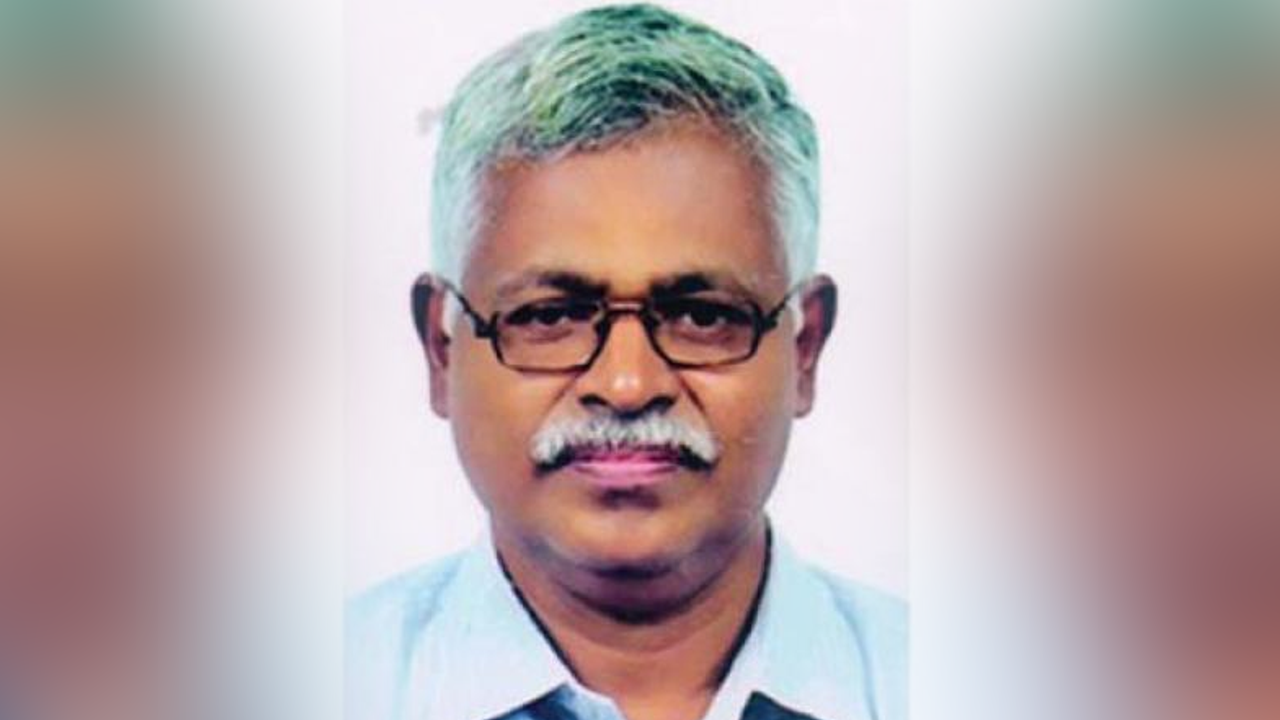 V P MAHADEVA PILLAI