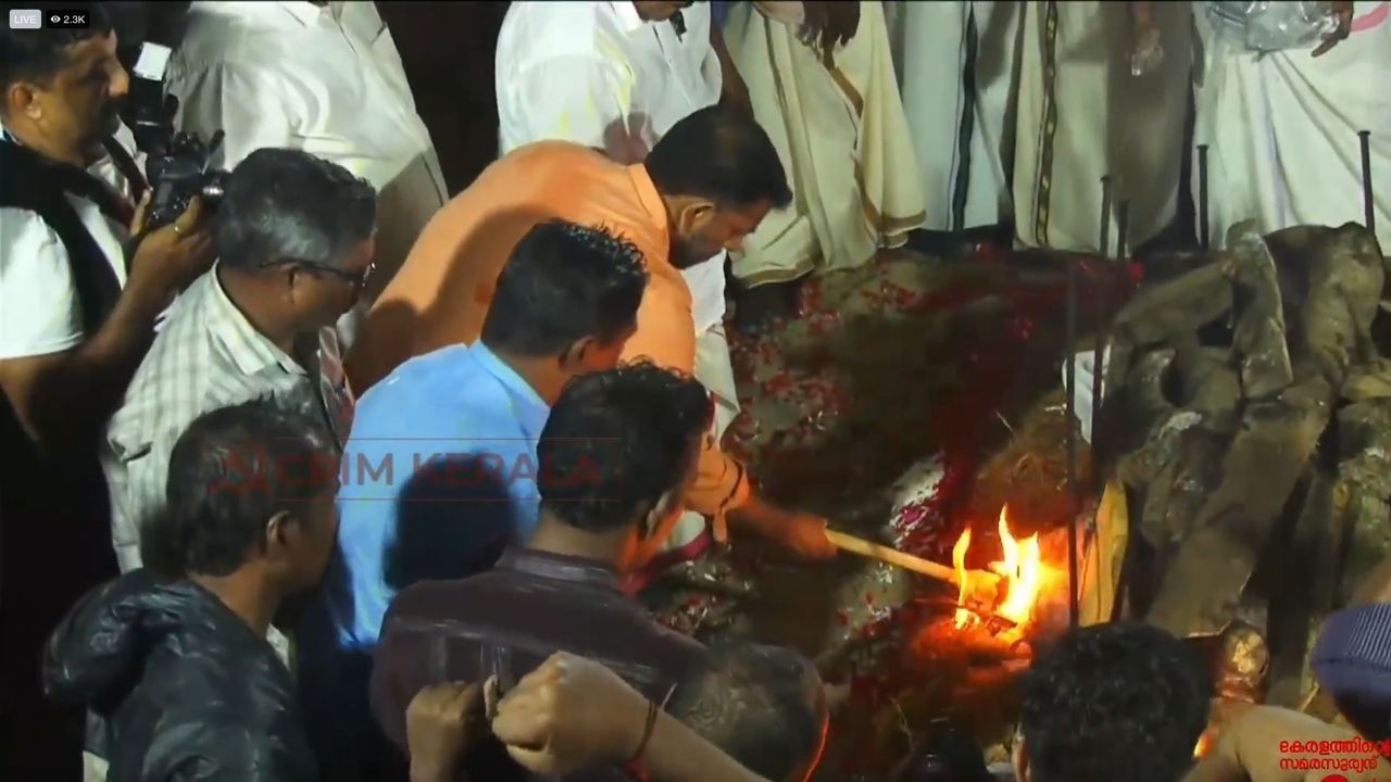 V S Achuthanandan valiyachudukadu