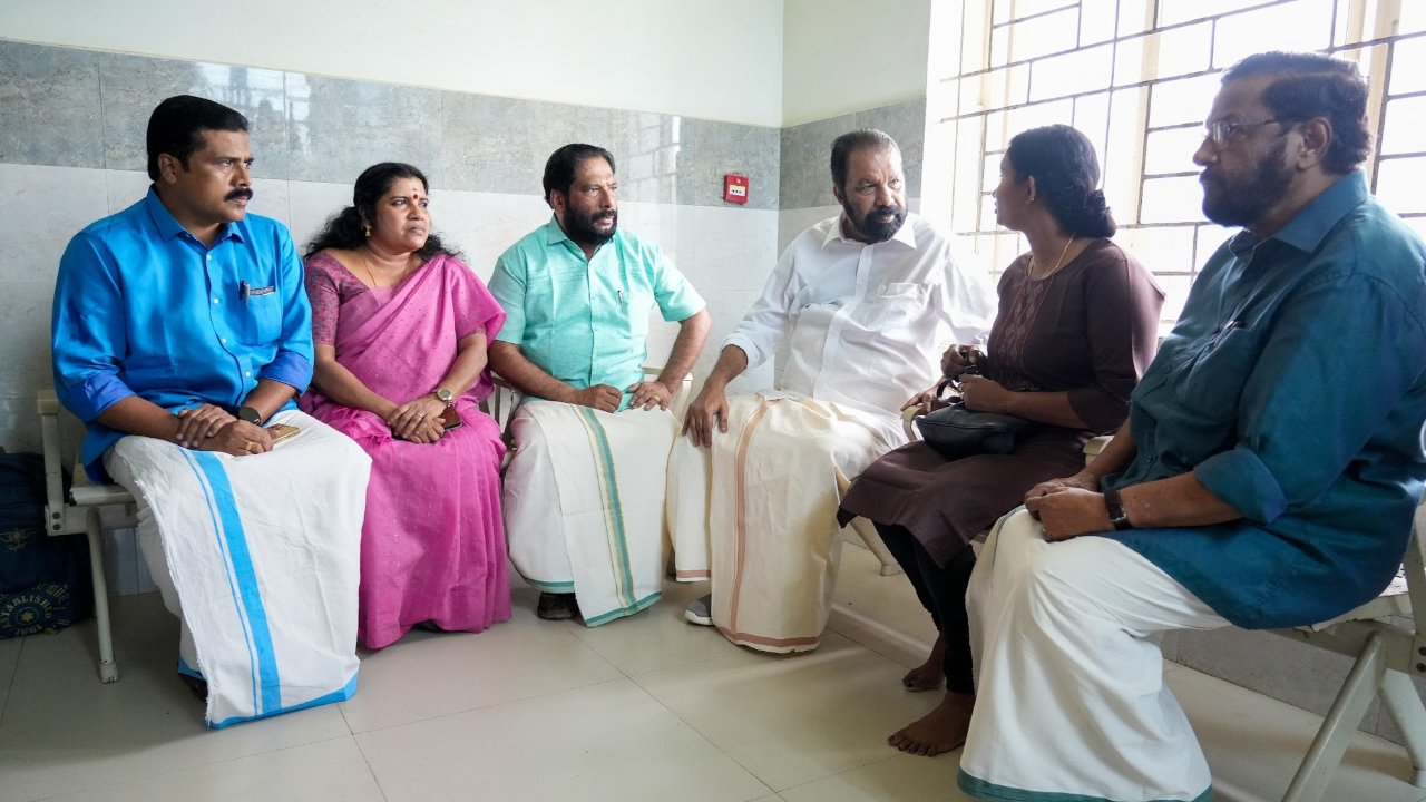 V Sivankutty met Sreekkutty's Parents