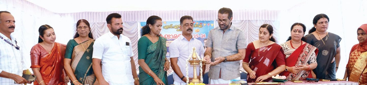 കാക്കാഴം എസ്എൻവിടിടിഐ വാർഷികവും യാത്രയയപ്പും എച്ച് സലാം എംഎൽഎ ഉദ്ഘാടനംചെയ്യുന്നു