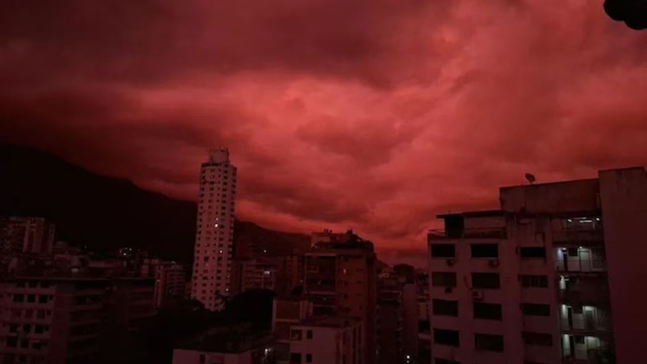 Venezuela red sky   (Photo: X/@MonitorNewsve)