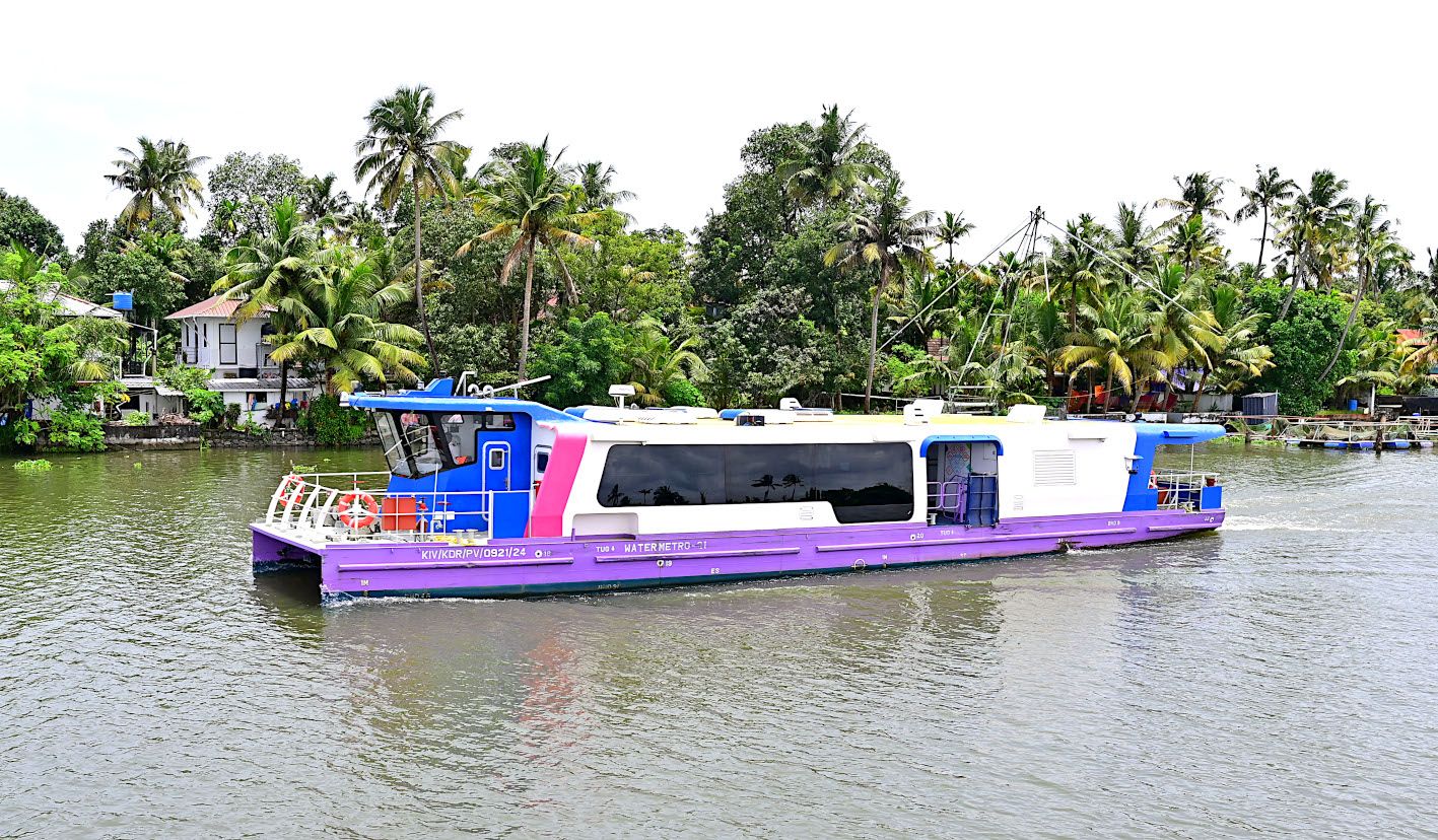 എൽഡിഎഫ്‌ സർക്കാരിന്റെ വികസനപദ്ധതികളിൽ സവിശേഷ ശ്രദ്ധയാകർഷിച്ച കൊച്ചി ജലമെട്രോ മാതൃക ആലപ്പുഴയിലേക്കും.
