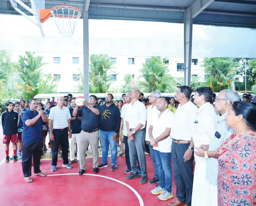 50–-ാം സബ് ജൂനിയർ കേരള സംസ്ഥാന ബാസ്കറ്റ്ബോൾ ചാമ്പ്യൻഷിപ് പുന്നപ്ര കപ്പക്കട ജ്യോതി നികേതൻ
സീനിയർ സെക്കൻഡറി സ്കൂളിൽ മുൻ ഇന്ത്യൻ ടീം ക്യാപ്റ്റൻ സി വി സണ്ണി ഉദ്ഘാടനംചെയ്യുന്നു