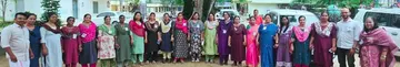 വിവിധ ആവശ്യങ്ങളുന്നയിച്ച്‌ കെഎസ്‌ടിഎ  ചവറയിൽ സംഘടിപ്പിച്ച പ്രതിഷേധ ശൃംഖല സംസ്ഥാന സെക്രട്ടറി എസ് സബിത ഉദ്ഘാടനംചെയ്യുന്നു