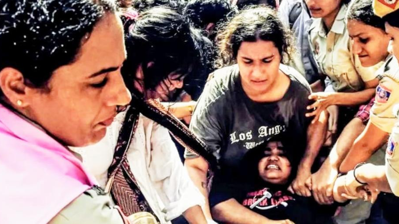 Women protest 