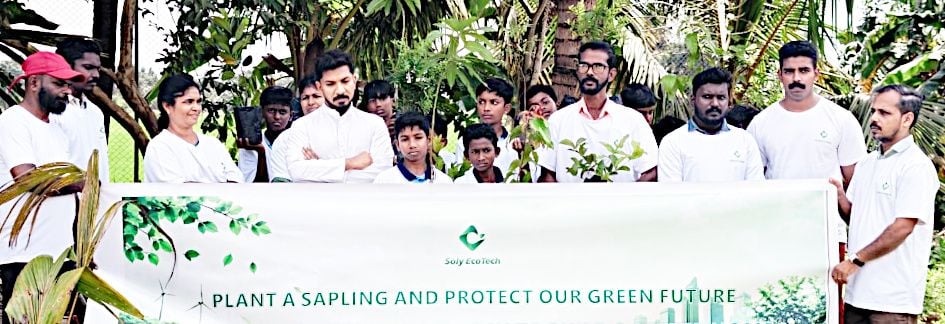 ചേന്നങ്കി ദേവമാതാ ഹൈസ്‌കൂളിൽ വൃക്ഷത്തൈ നടീൽ പഞ്ചായത്ത് പ്രസിഡന്റ്‌ പി കെ വിനോദ് ഉദ്ഘാടനംചെയ്യുന്നു
