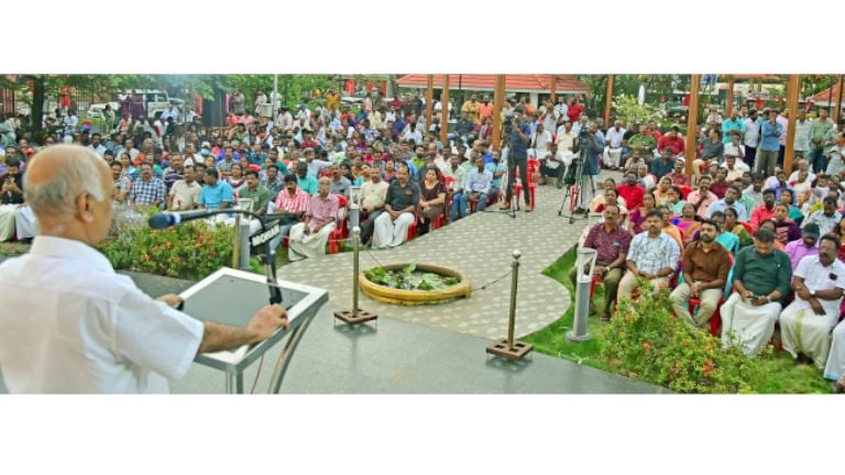 anathalavattam anandan