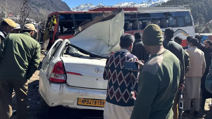 srinagar accident