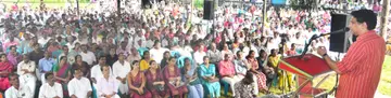 കോഴിക്കോട് എയിംസ് അനുവദിച്ചത് തകർക്കുന്ന കേന്ദ്ര-–സംസ്ഥാന സർക്കാർ നടപടിക്കെതിരെ സിപിഐ എം മുതലക്കുളത്ത് സംഘടിപ്പിച്ച പ്രതിഷേധ സംഗമം
പി എ മുഹമ്മദ് റിയാസ് എംഎൽഎ ഉദ്ഘാടനംചെയ്യുന്നു