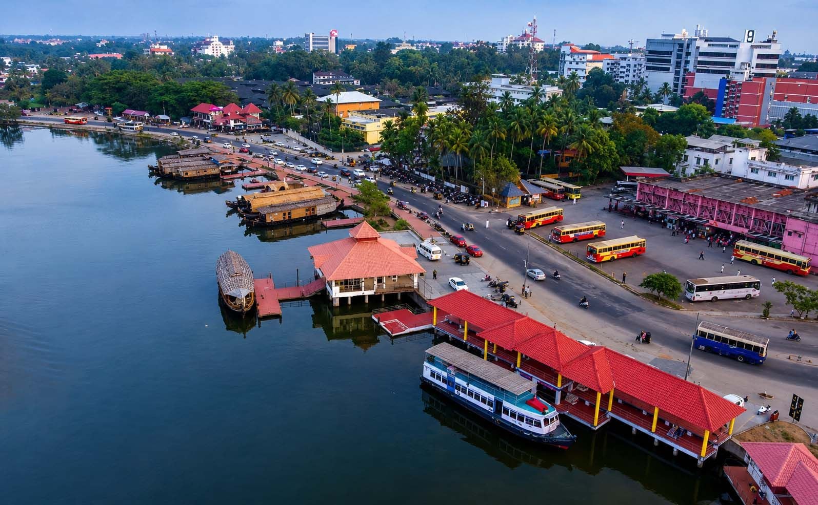 അഷ്‌ടമുടിക്കായൽ