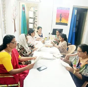 ഗ്രന്ഥശാലയിലെ വനിതാ വായനക്കൂട്ടം