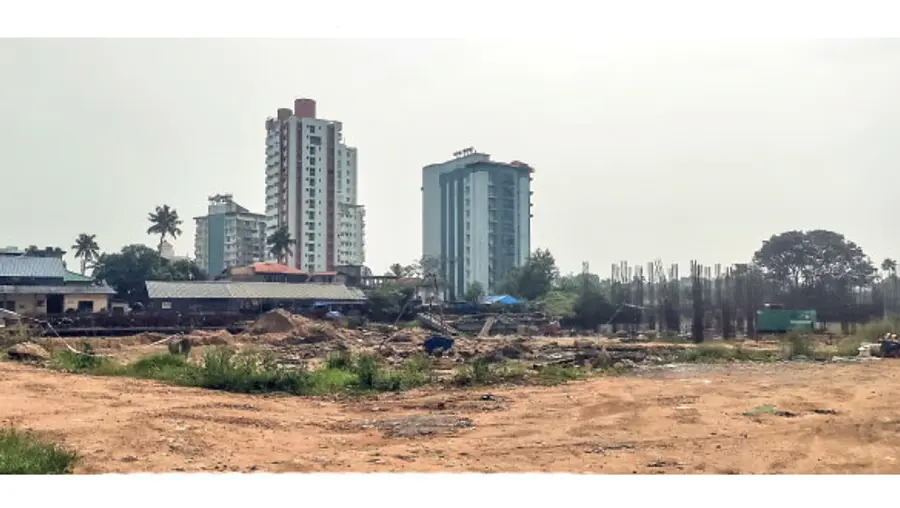 Construction of Aluva Market has come to a halt.