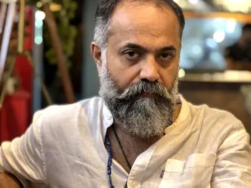 ഉണ്ണി ആർ