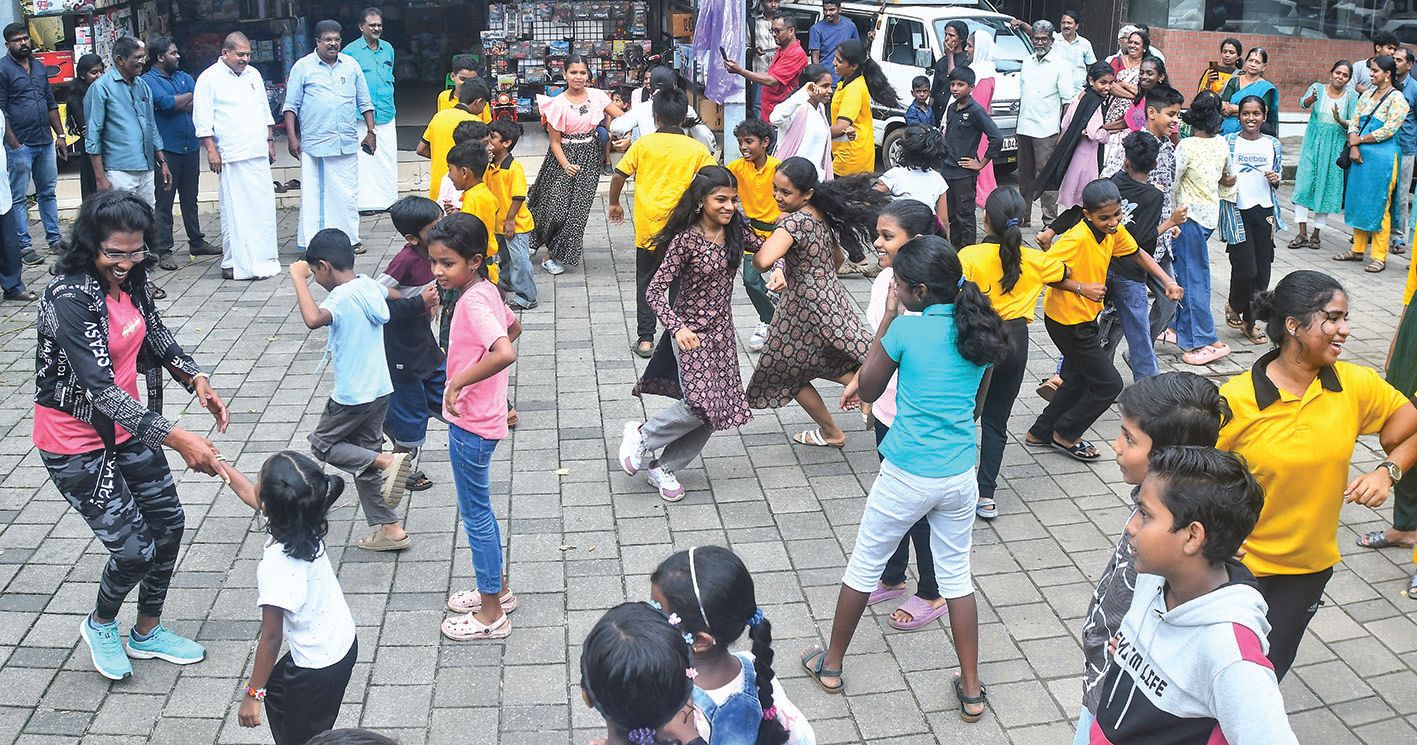 Zumba dance performed by children near the town hall under the leadership of the Balasangham District Committee