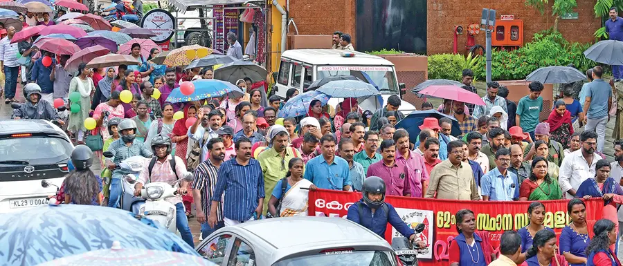 A procession was organized in Alappuzha city as part of the NGO Union state conference.