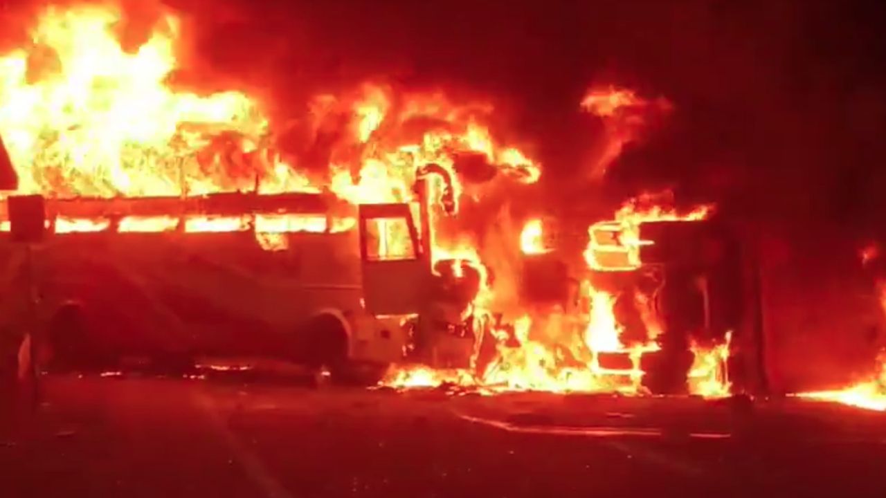 andhra bus fire