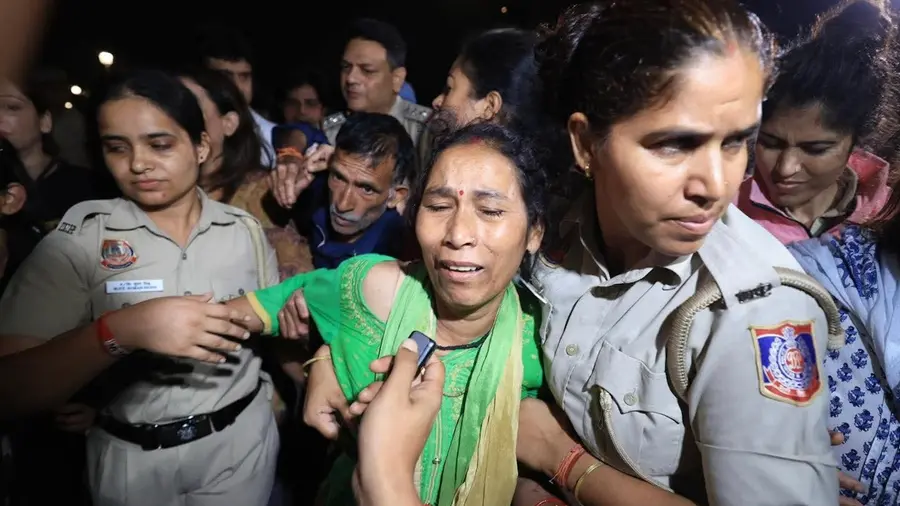 ankita bhandari parents