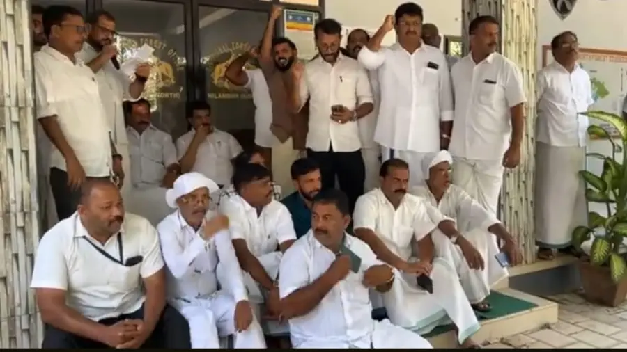 PV Anwar MLA and Group Attack Nilambur DFO Office; Four Arrested