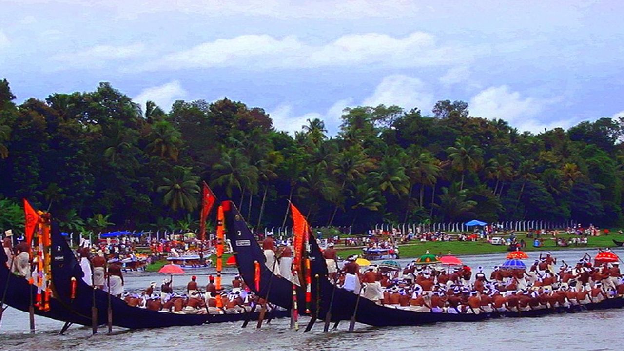 aranmula vallamkali