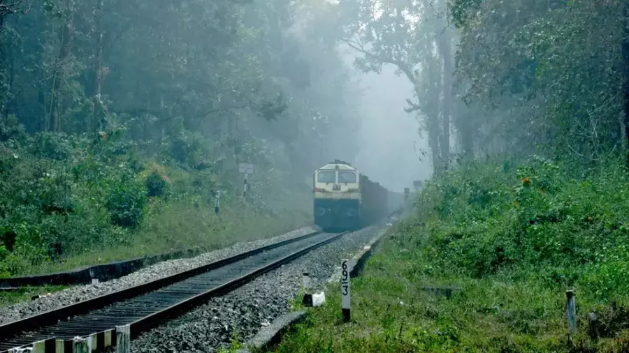 aroor track