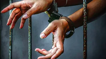 Arrest 