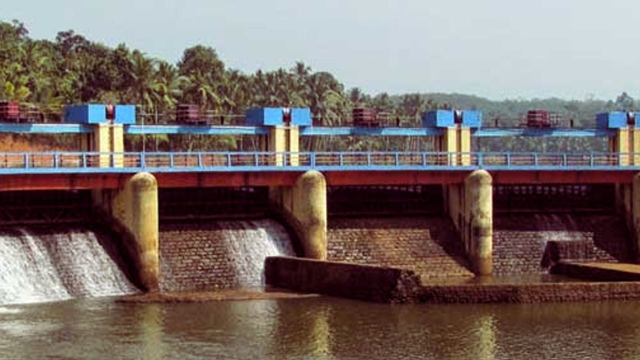 aruvikkara dam