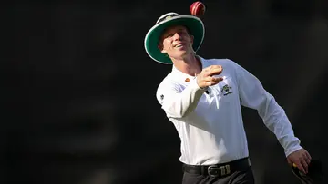 ausis umpire